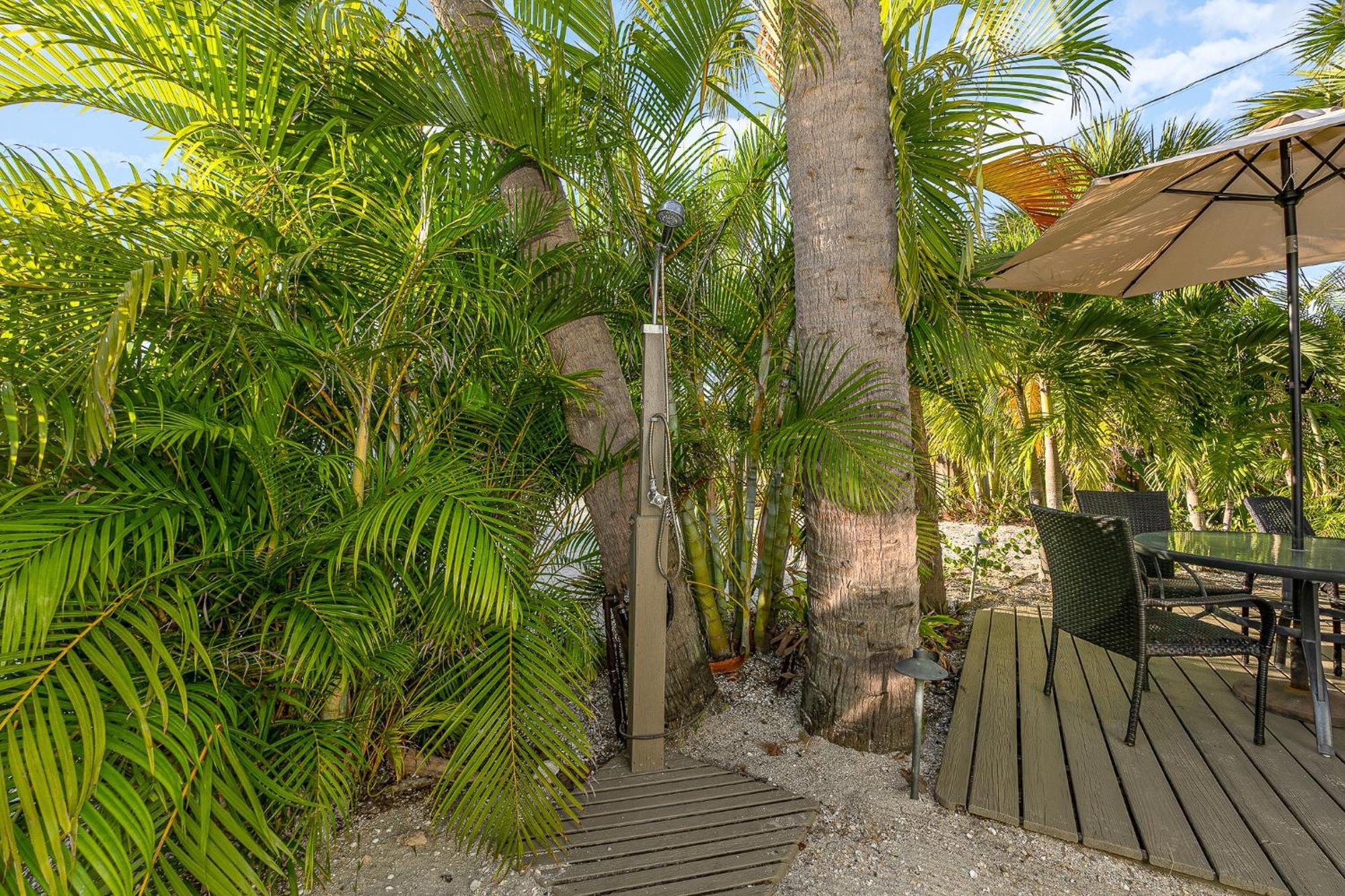 Boutique Vacation Rental Complex At Beach Cocoa Beach Exterior photo
